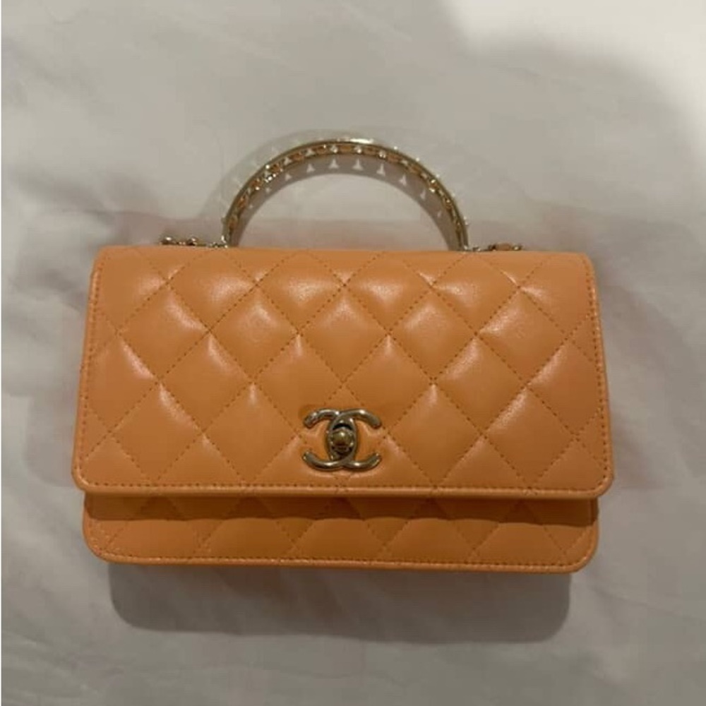 Spring/Summer 2025 Chanel Pearl Top Handle WOC (RARE COLOR)